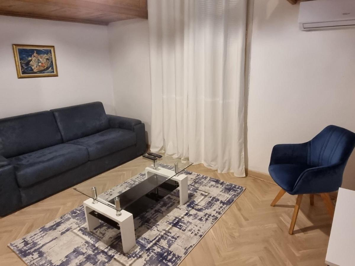 Drinka Parlament Center Apartment Belgrado Exterior foto